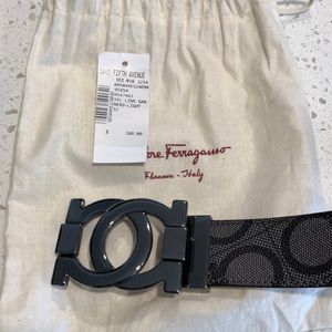 Salvatore Ferragamo Belt size 32, barely used!